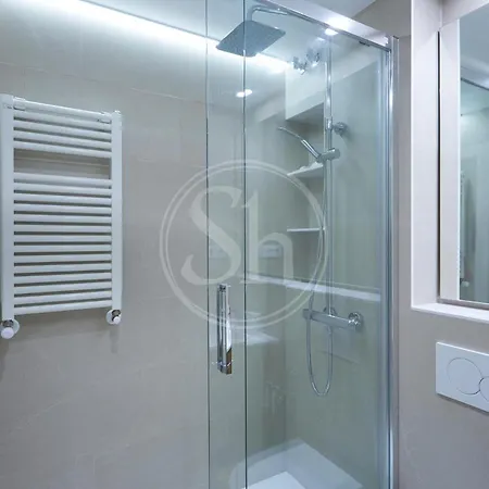 Exclusive Gracia Apartment